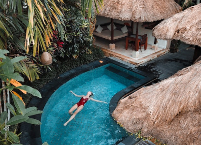 Luxury Poolside Resort – Dubai